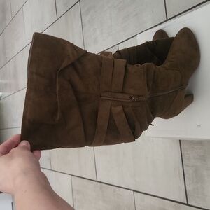 Just Fabulous suede boots olive color size 7